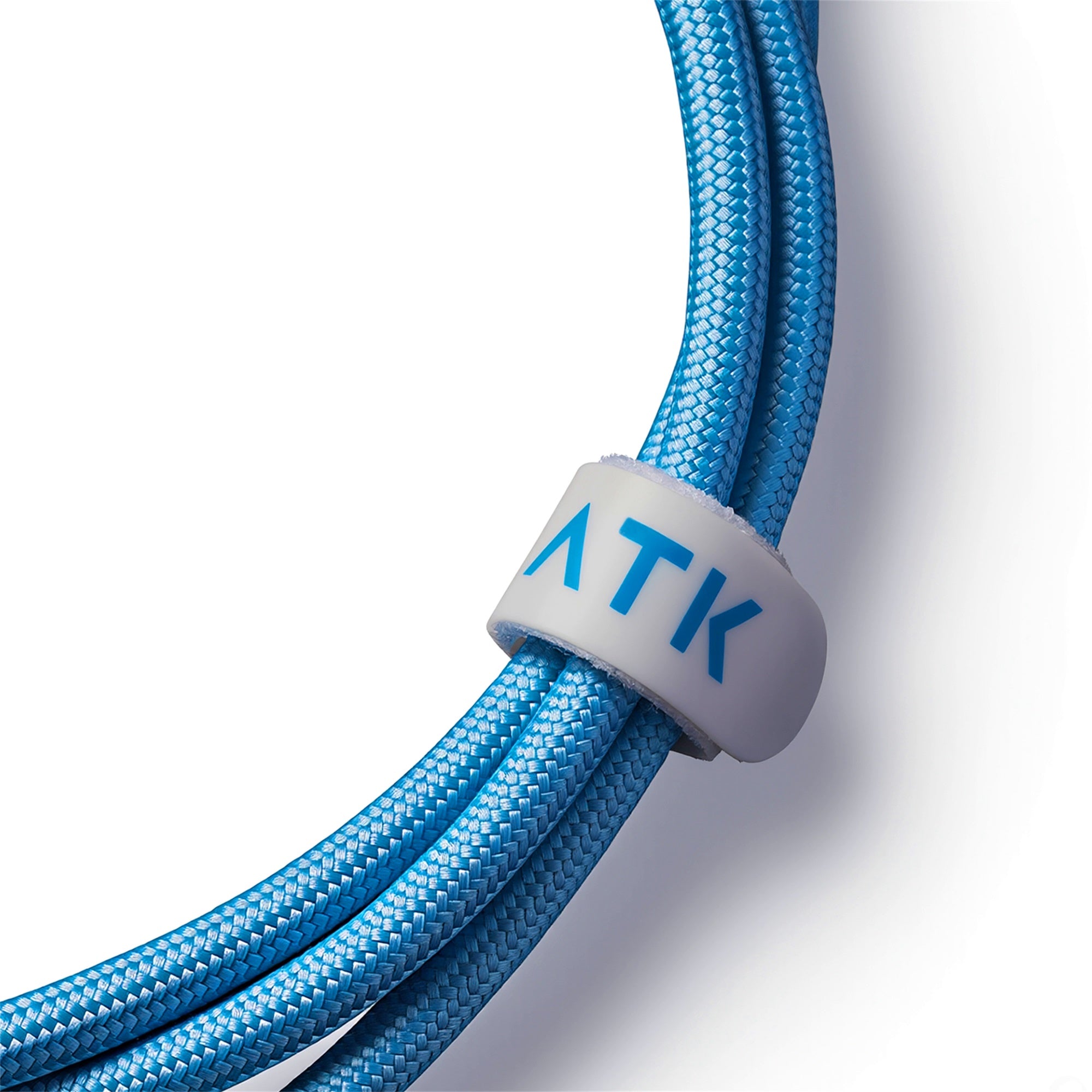 <tc>ATK</tc> × LEVIATAN 8K Kabel spiralny lotniczy (edycja limitowana)