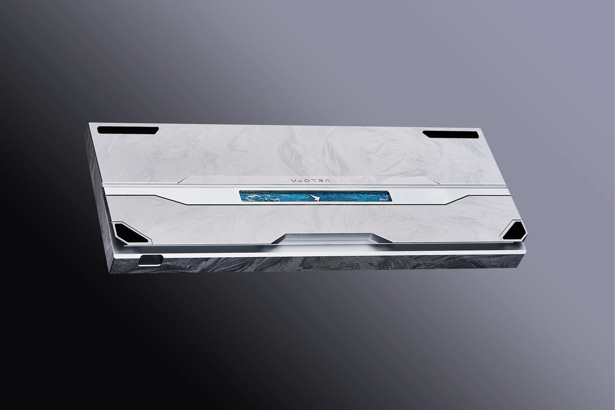 FUZZY 60/63 V2 silver finish display